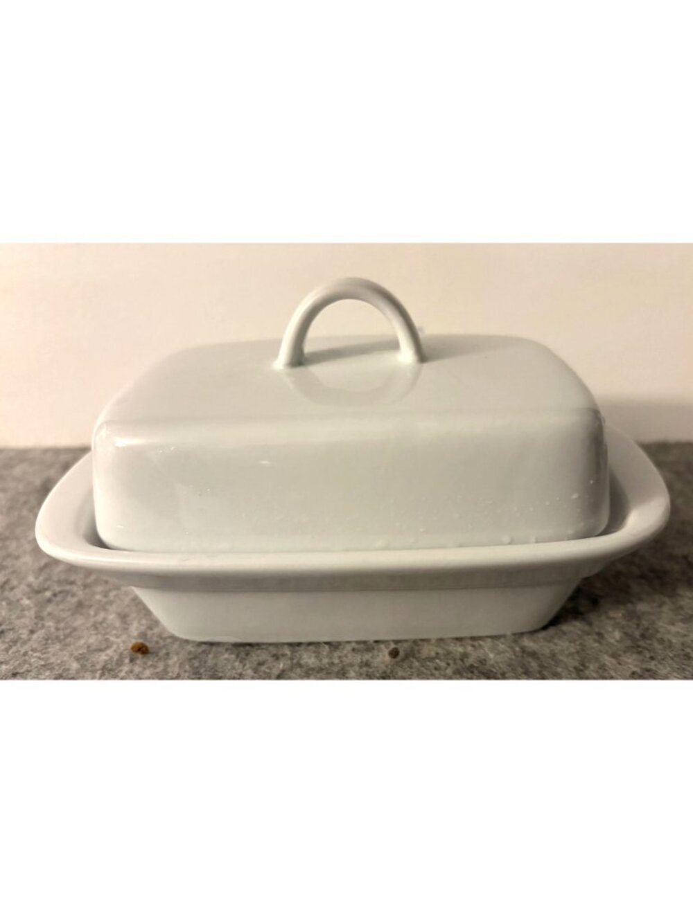 White Butter Dish w/ Lid 7" x 4.5"  # 3396